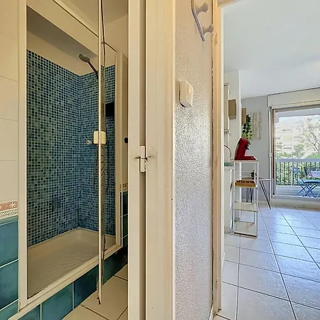 Les Grenadines-9 By Interhome